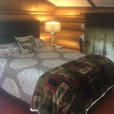 Tetsa River Lodge エクステリア 写真